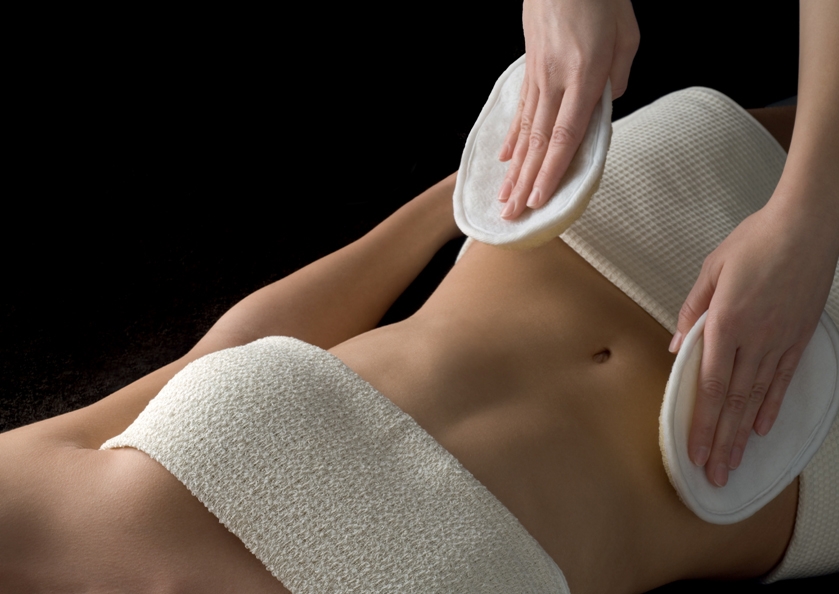 Спа-процедура тонізуючого талассогоммажа